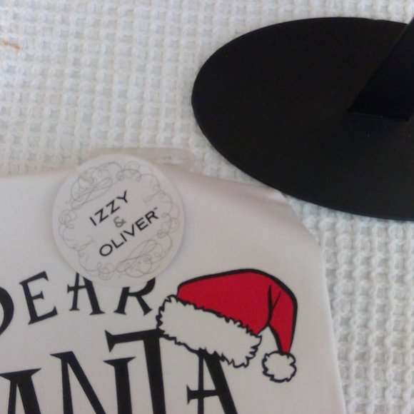 NWT Enesco Canada Izzy & Oliver Bar/Kitchen Towel with Whimsical Wine Quote - Picture 3 of 5